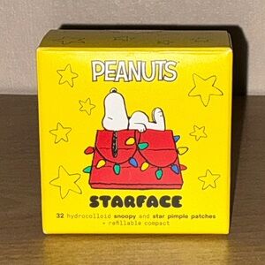 PEANUTS X Starface Snoopy Refillable Compact with Snoopy & Stars Pimple Patches